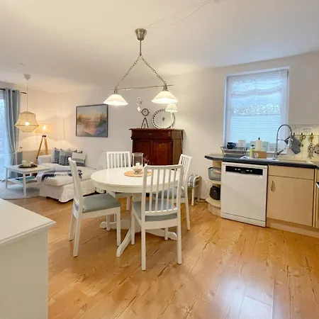 Coelpinstrasse 7c Ferienwohung Spatzenkoje *